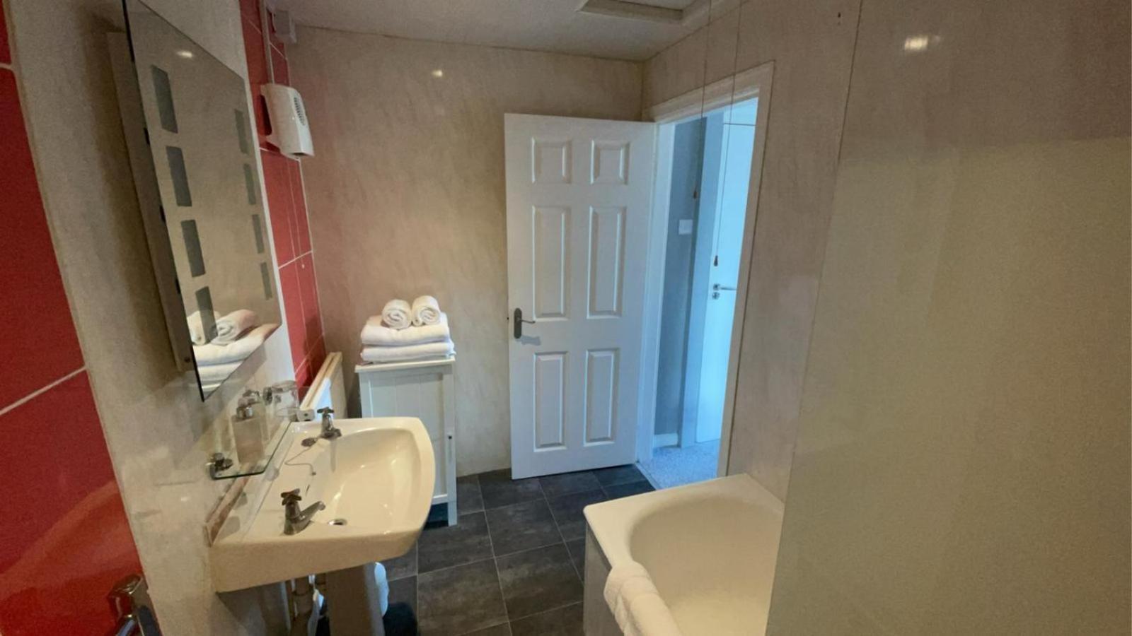 Virginia House, Ulverston Rom bilde